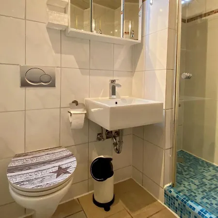 Ferienhaus-Am-Waldrand بيت للعطل