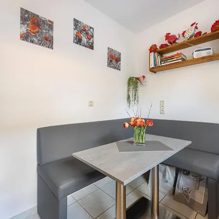 Am Waldrand Holiday home